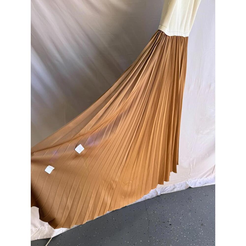Cinq à Sept Off-White Parma Dress Size M with discoloration - Picture 8 of 8